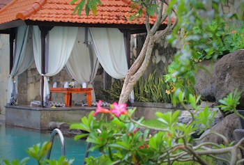 Adi Dharma Hotel Legian