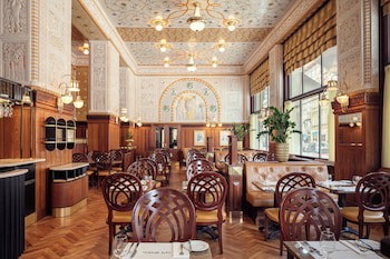 Art Deco Imperial Hotel