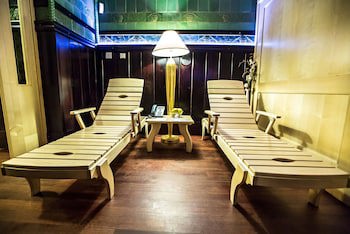 Art Deco Imperial Hotel