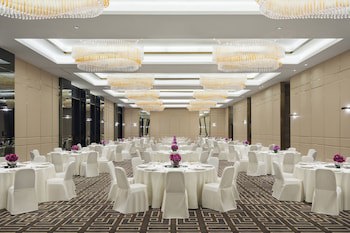 Hyatt Regency Al Kout Mall