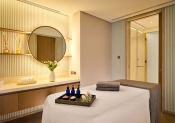 Hyatt Regency Al Kout Mall