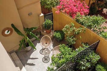 Condotti Palace fotoğrafı