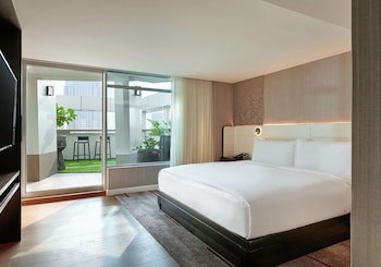 Doubletree By Hilton Bangkok Ploenchit