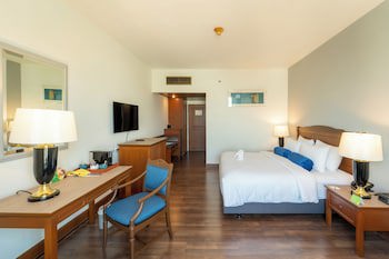 Century Park Hotel