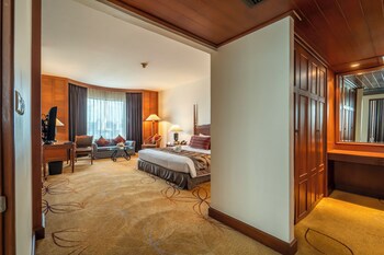 Century Park Hotel