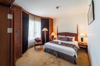Century Park Hotel
