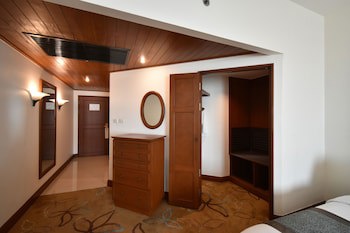 Century Park Hotel