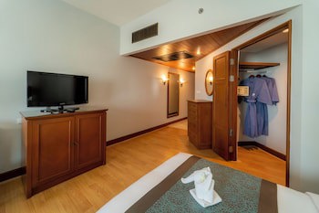 Century Park Hotel