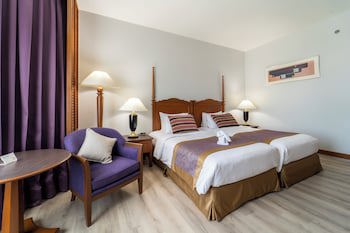 Century Park Hotel