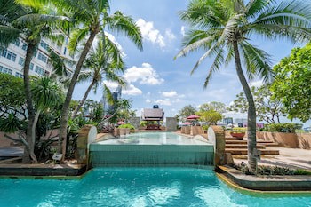 Century Park Hotel