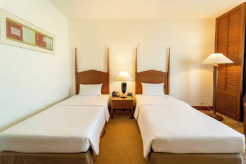 Century Park Hotel