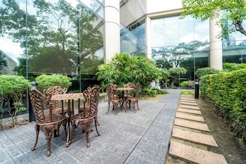 Century Park Hotel