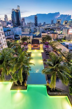 Century Park Hotel