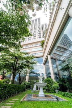 Century Park Hotel