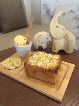 Ebina House