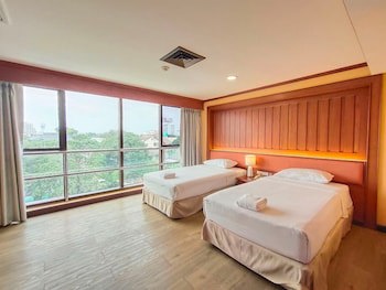 Ebina House