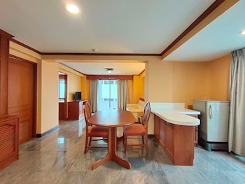 Ebina House