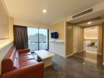 Ebina House