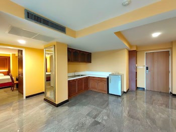 Ebina House