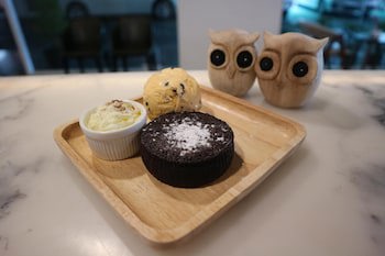 Ebina House