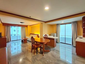 Ebina House