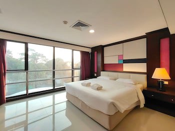Ebina House