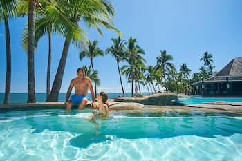 Doubletree Resort By Hilton Hotel Fiji - Sonaisali Island