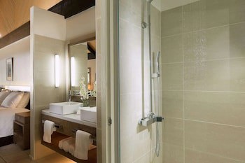 Doubletree Resort By Hilton Hotel Fiji - Sonaisali Island