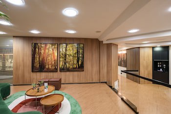Central Park Hotel By Bourbon