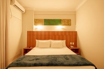 Central Park Hotel By Bourbon