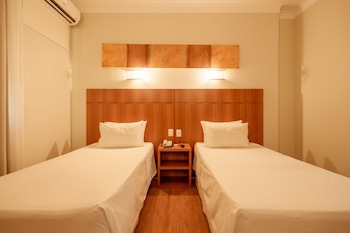 Central Park Hotel By Bourbon