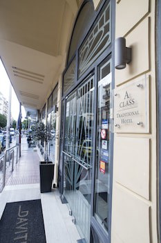 Davitel Tobacco Hotel