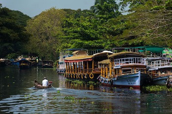 The Zuri Kumarakom Kerala Resort & Spa