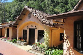 Valle Escondido Wellness Resort