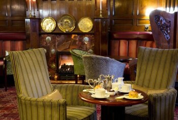 The George Hotel