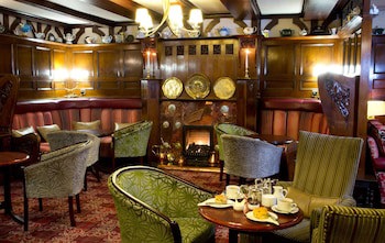 The George Hotel