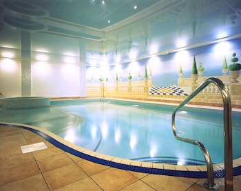 Riverside Hotel