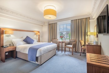 Riverside Hotel
