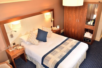 Riverside Hotel