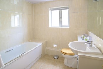 Newby Bridge Hotel