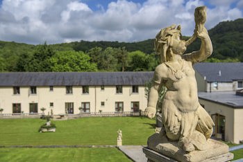 Newby Bridge Hotel
