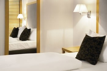 Townhouse Hotel galeri fotoğrafı
