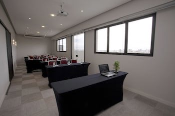Rio Hotel By Bourbon Curitiba