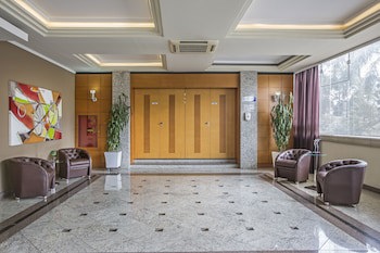 Astron Suites Sao Jose Dos Pinhais By Nobile