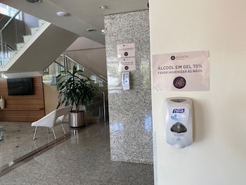 Astron Suites Sao Jose Dos Pinhais By Nobile