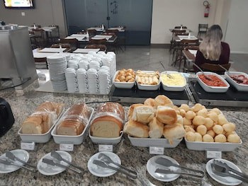 Astron Suites Sao Jose Dos Pinhais By Nobile