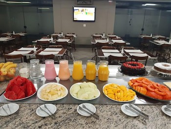 Astron Suites Sao Jose Dos Pinhais By Nobile