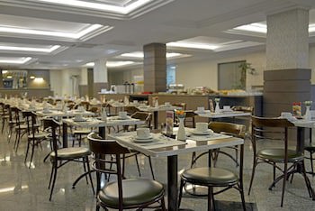 Astron Suites Sao Jose Dos Pinhais By Nobile