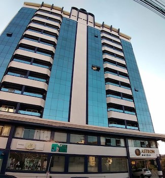 Astron Suites Sao Jose Dos Pinhais By Nobile