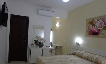 Foz Presidente Economic Hotel